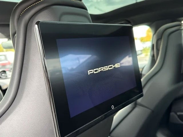 Porsche Rear Seat Entertainment (PRSE)