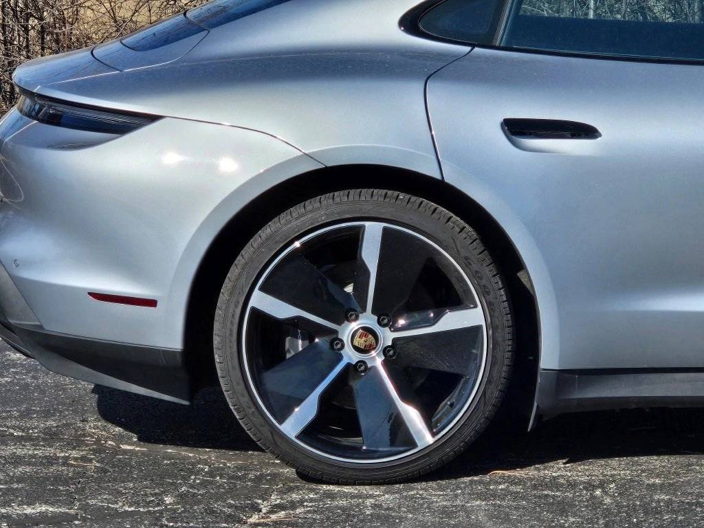 2023 Porsche Taycan Base