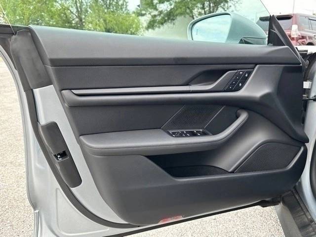 2023 Porsche Taycan Base