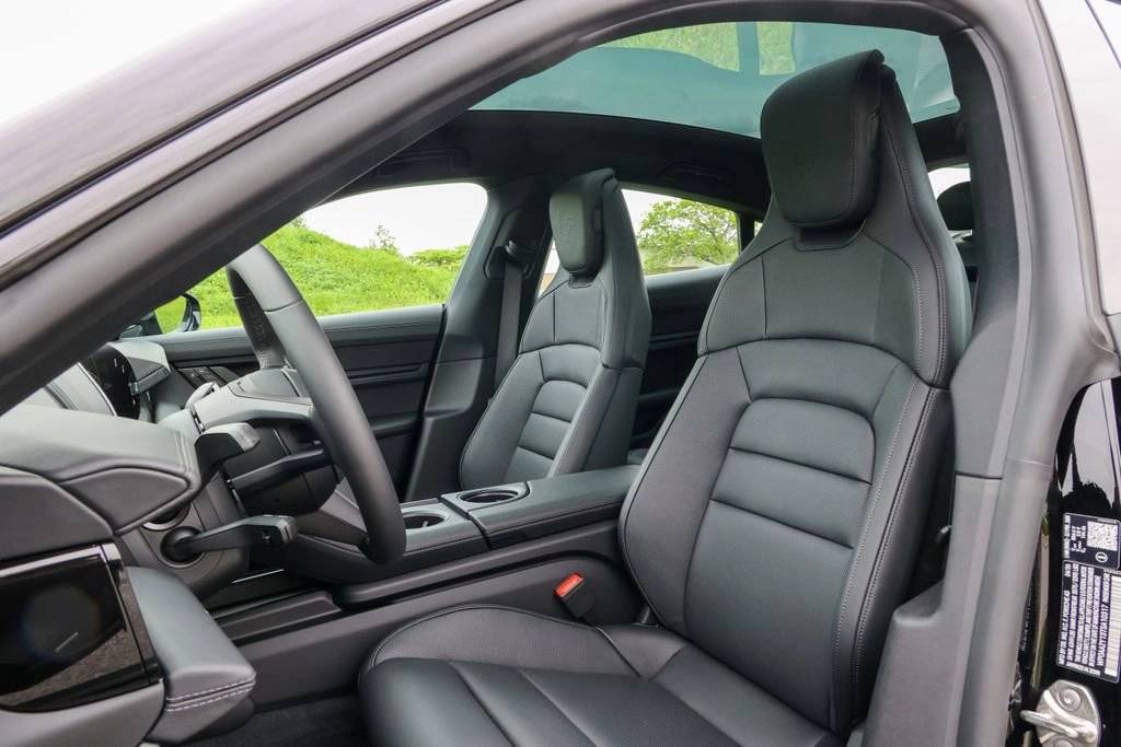 2026 Porsche Taycan 4