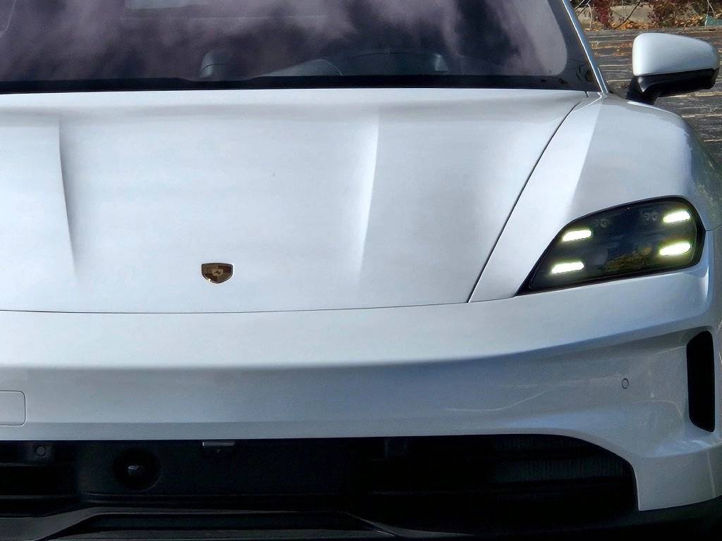 2026 Porsche Taycan Base