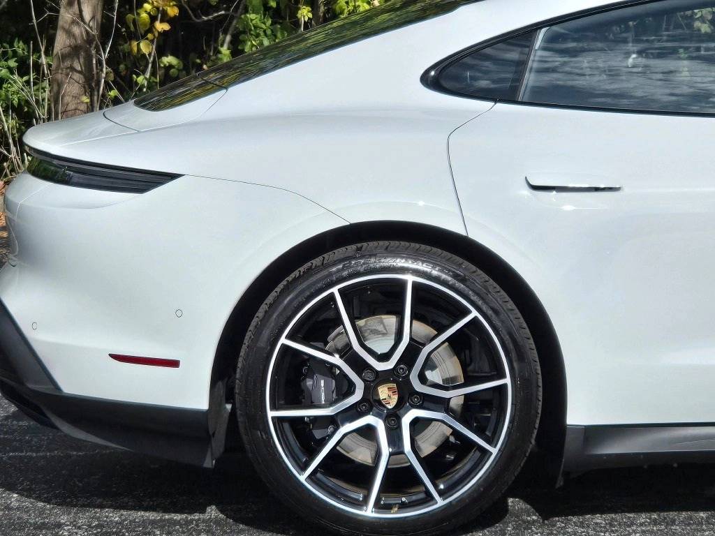 2026 Porsche Taycan Base