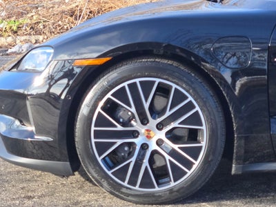 2026 Porsche Taycan 4