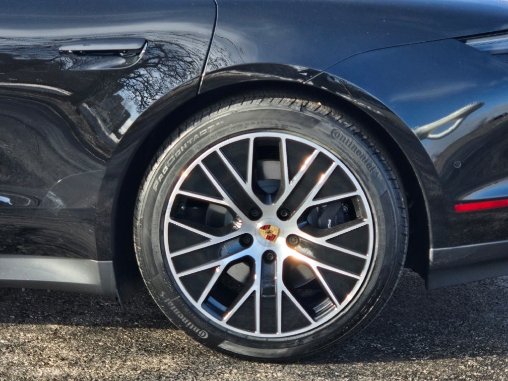 2026 Porsche Taycan 4