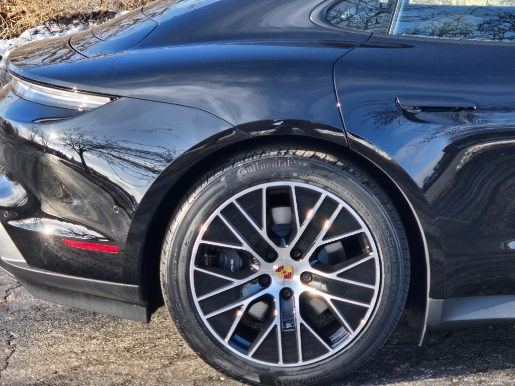 2026 Porsche Taycan 4