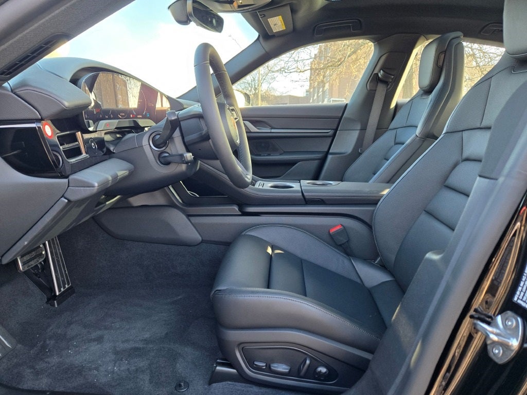 2026 Porsche Taycan 4