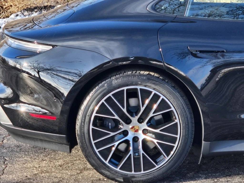 2026 Porsche Taycan 4