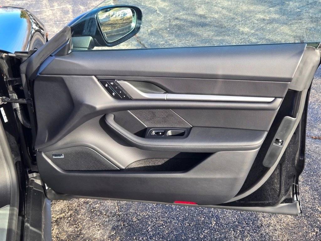 2026 Porsche Taycan 4