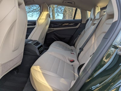 2026 Porsche Panamera 4