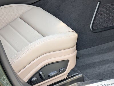 2026 Porsche Panamera 4