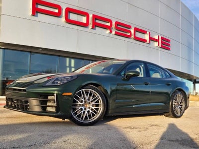 2026 Porsche Panamera 4
