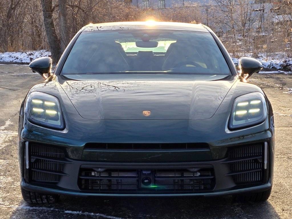 2026 Porsche Panamera 4