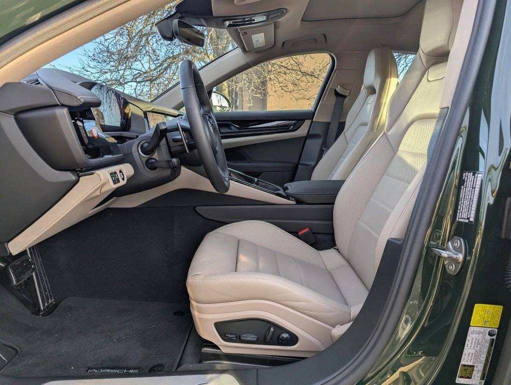 2026 Porsche Panamera 4