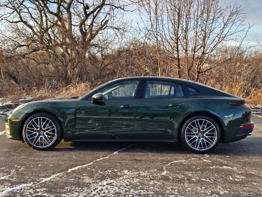 2026 Porsche Panamera 4