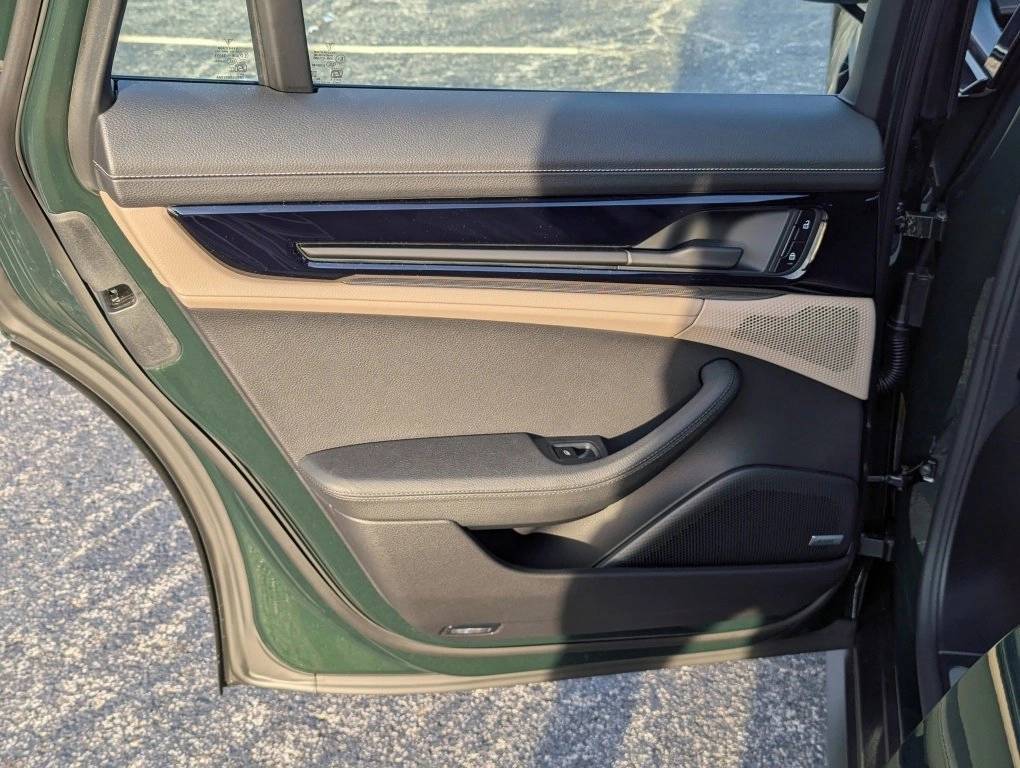 2026 Porsche Panamera 4