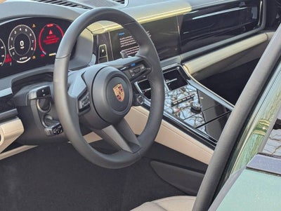 2026 Porsche Panamera 4