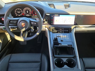 2026 Porsche Panamera Base