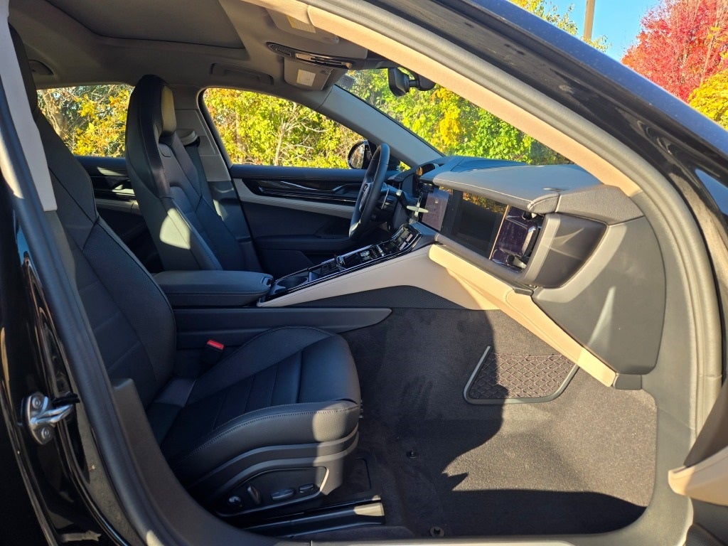 2026 Porsche Panamera Base