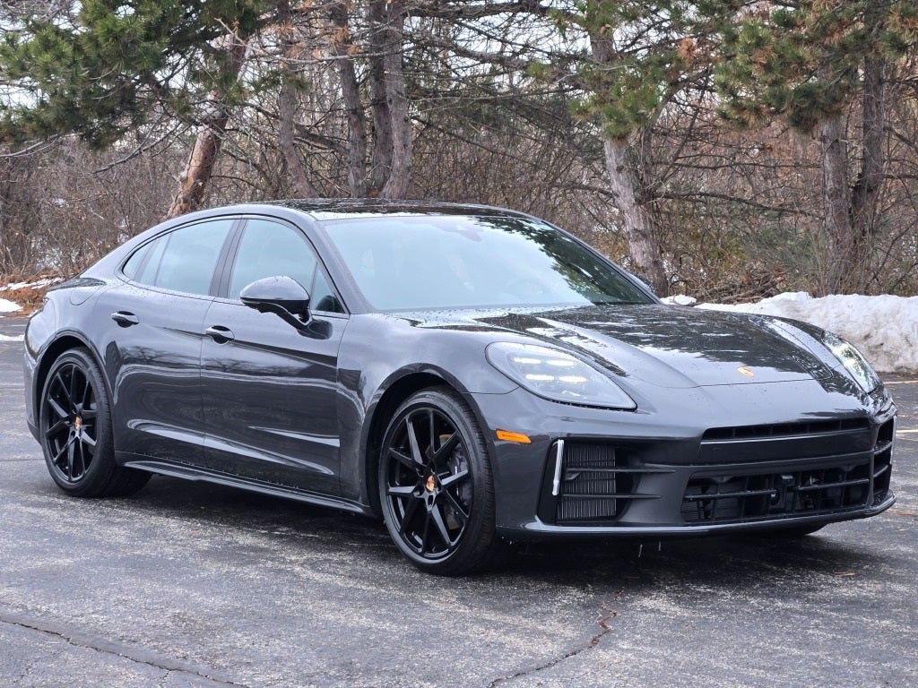 2026 Porsche Panamera 4