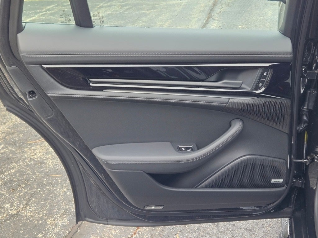 2026 Porsche Panamera 4