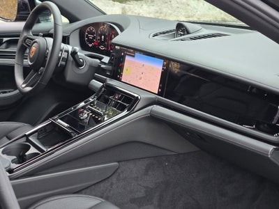 2026 Porsche Panamera 4