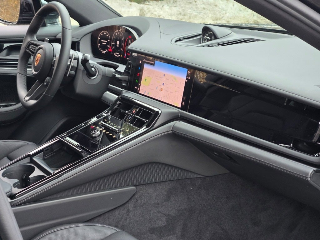 2026 Porsche Panamera 4