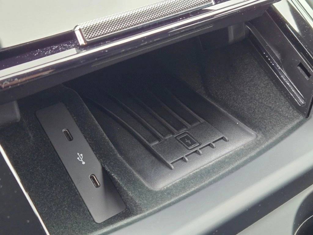 2026 Porsche Panamera 4