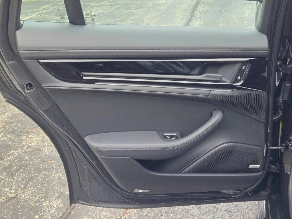 2026 Porsche Panamera 4