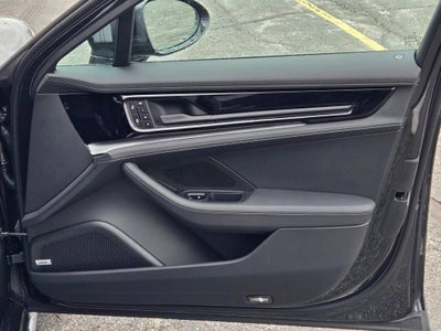 2026 Porsche Panamera 4