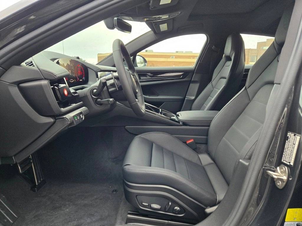 2026 Porsche Panamera 4