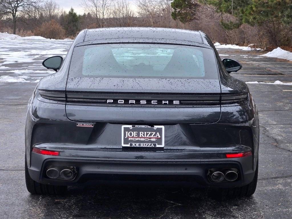 2026 Porsche Panamera 4