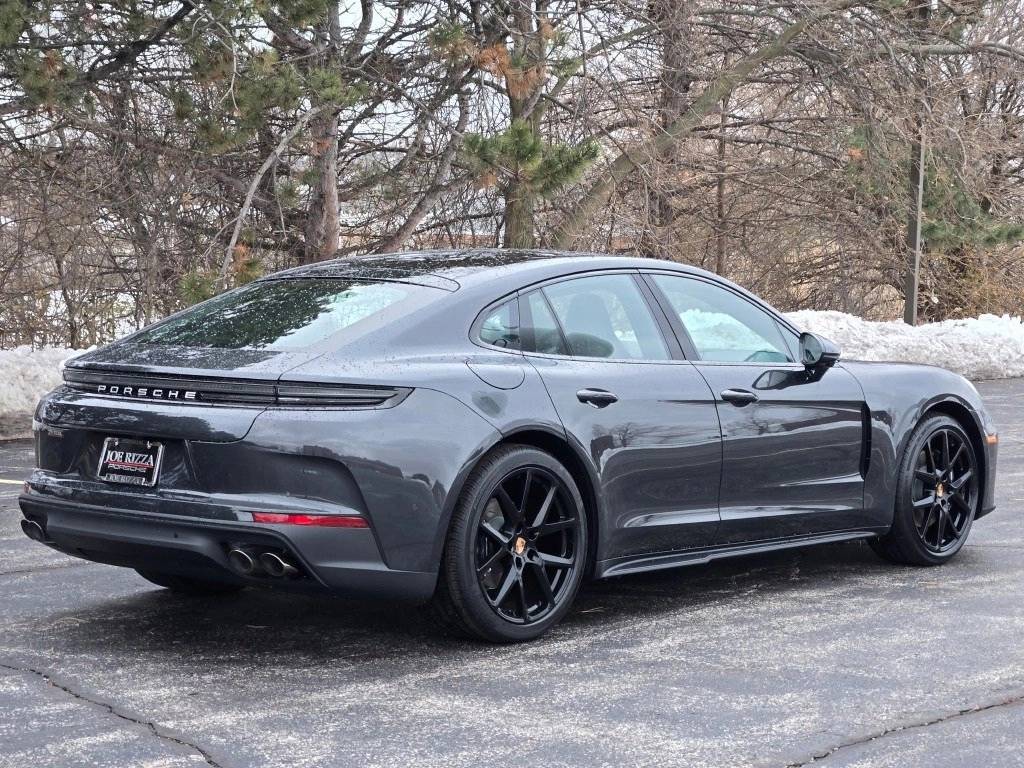 2026 Porsche Panamera 4