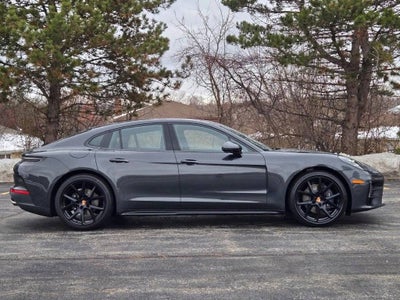 2026 Porsche Panamera 4