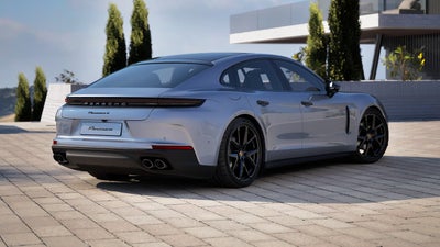 2027 Porsche Panamera 4