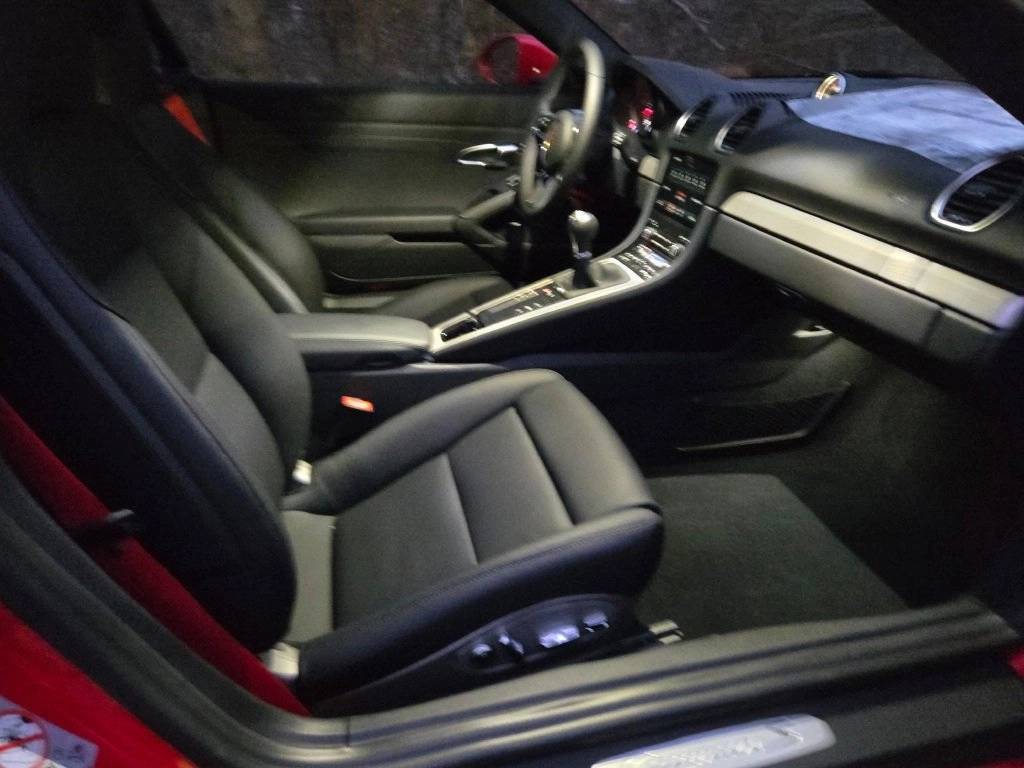 2025 Porsche 718 Cayman S