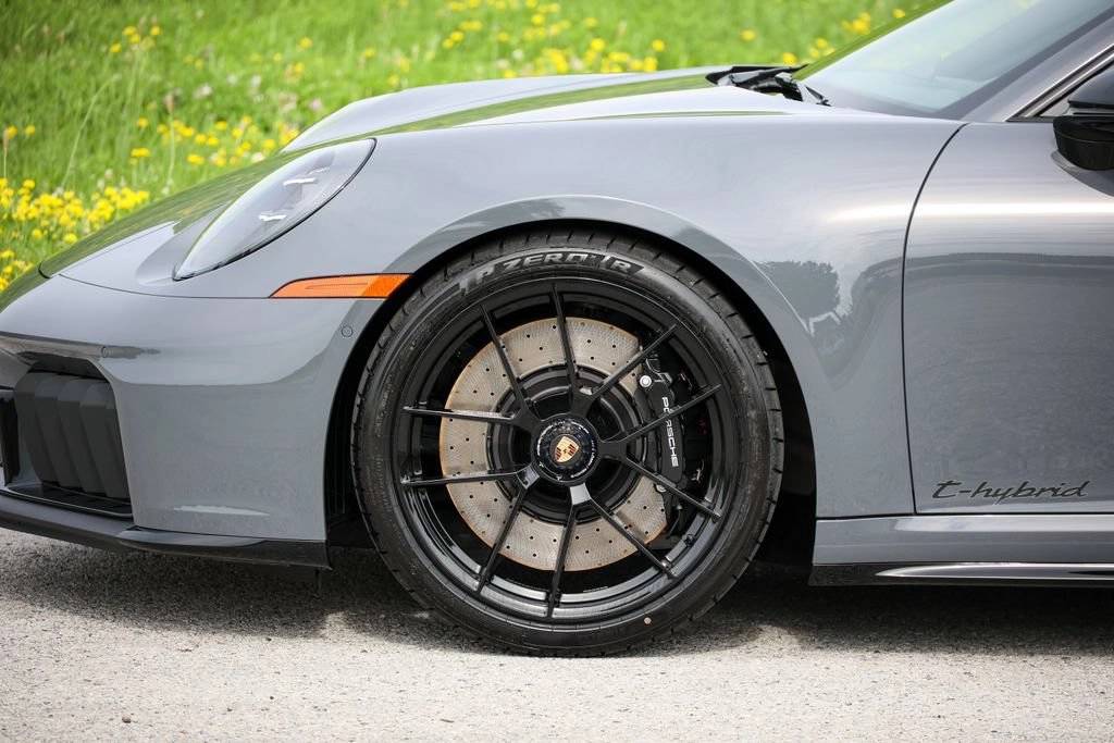 2026 Porsche 911 Carrera GTS