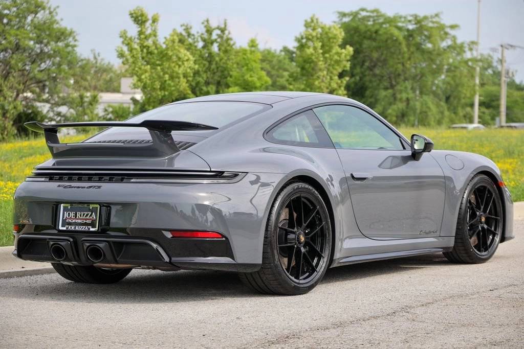 2026 Porsche 911 Carrera GTS