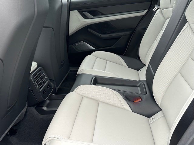 2024 Porsche Taycan Turbo S