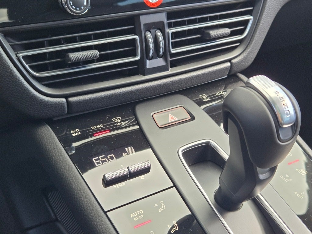 2026 Porsche Macan T