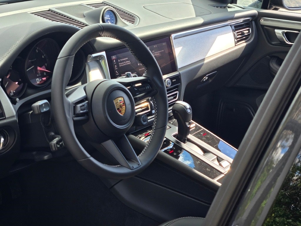 2026 Porsche Macan T