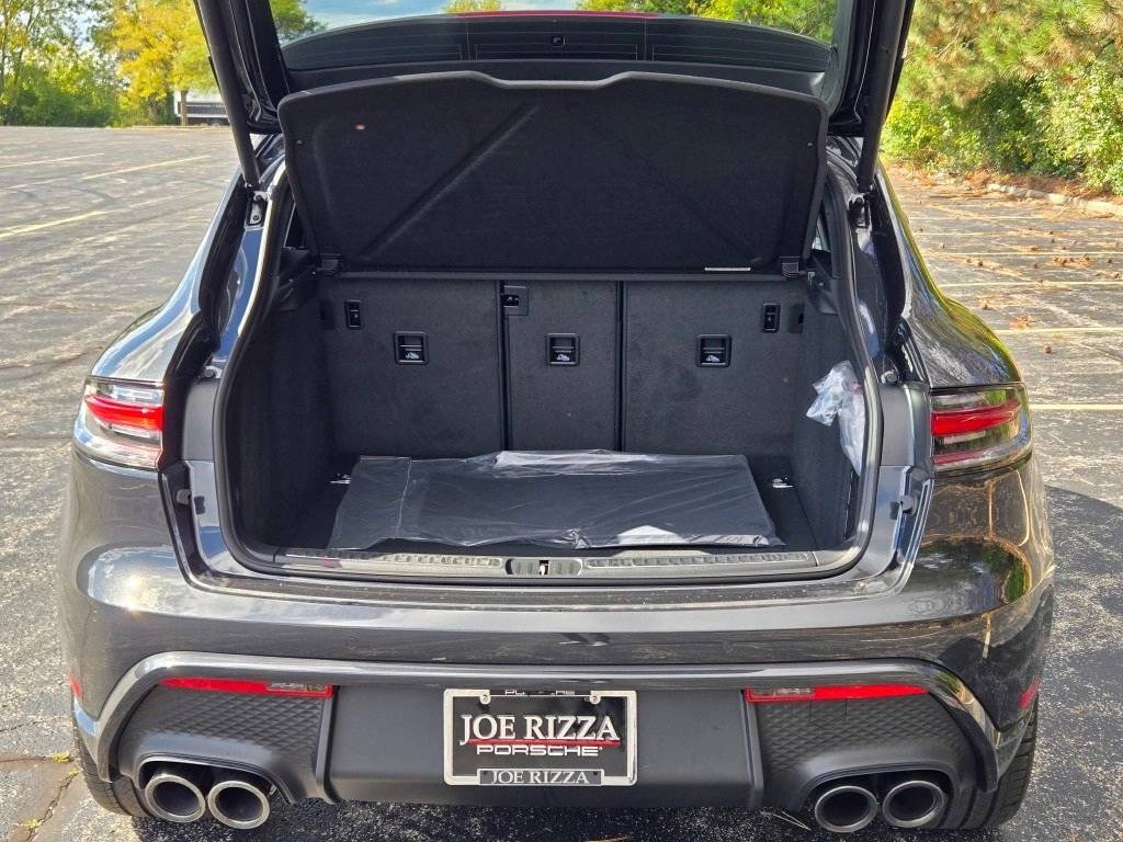 2026 Porsche Macan T