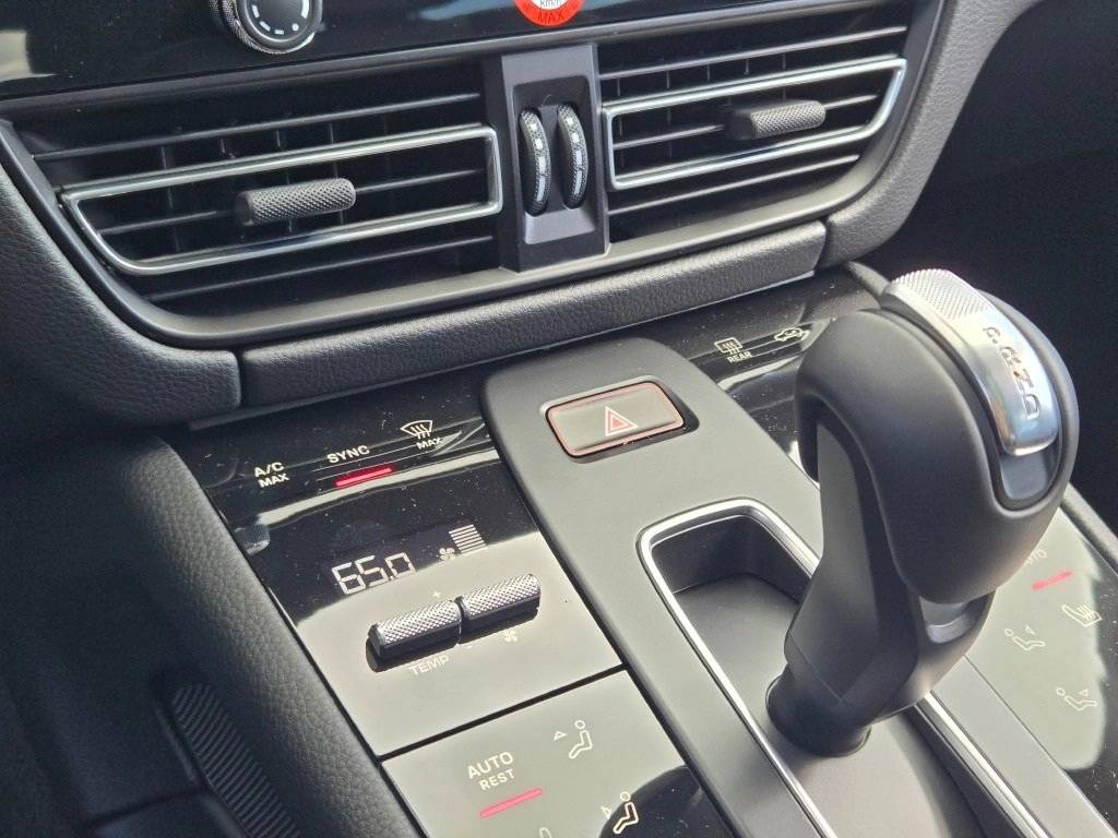 2026 Porsche Macan T