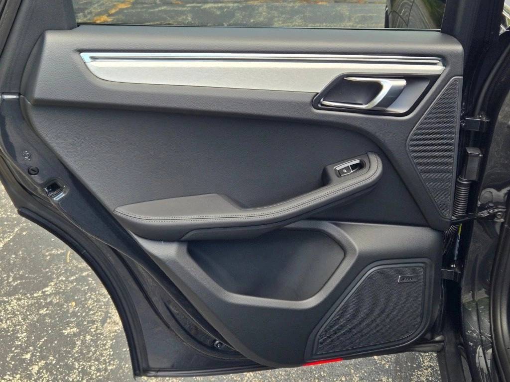 2026 Porsche Macan T