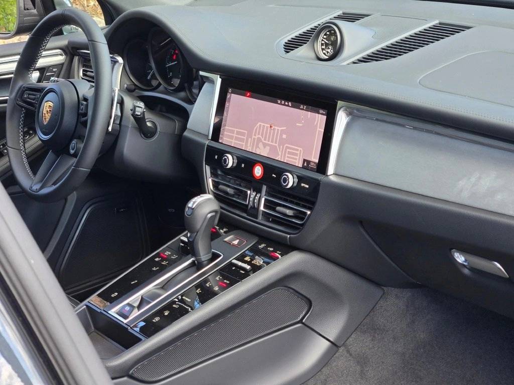 2026 Porsche Macan T