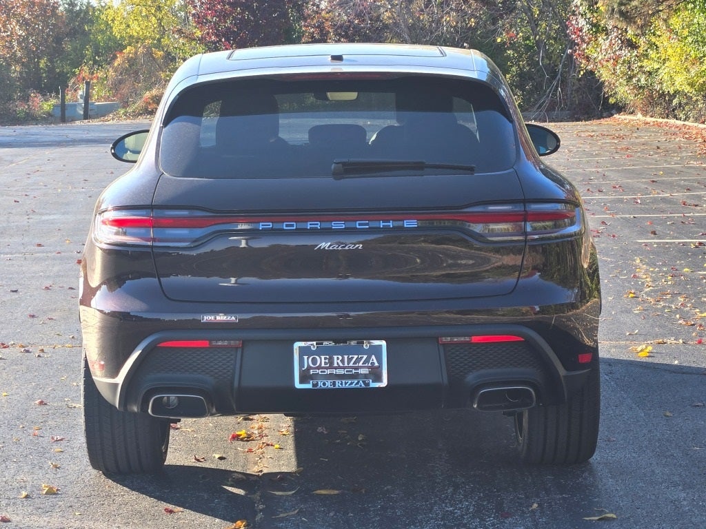 2026 Porsche Macan Base