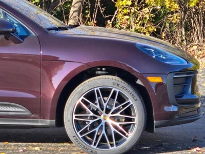 2026 Porsche Macan Base