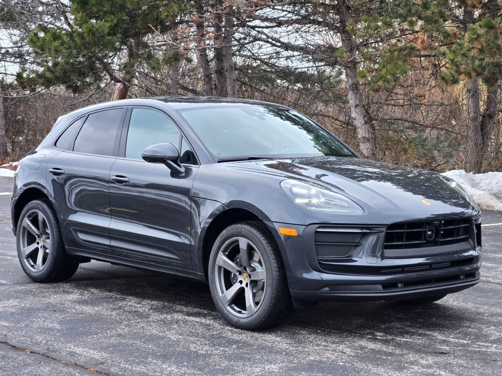 2026 Porsche Macan Base
