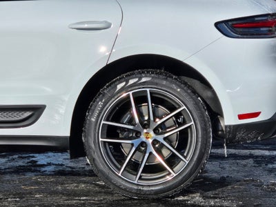 2026 Porsche Macan Base