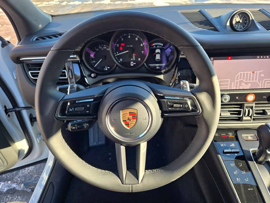 2026 Porsche Macan Base