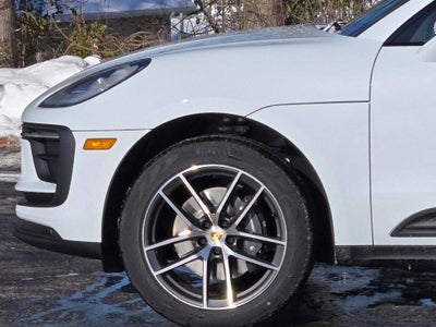 2026 Porsche Macan Base